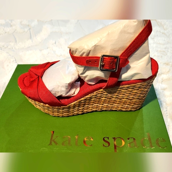 Kate Spade BRAND NEW BEAUTIFUL Maraschino Red Platform Sandals 9M~Original Box! - Picture 1 of 8